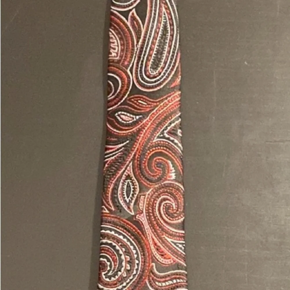 Paisley Patterned Tie